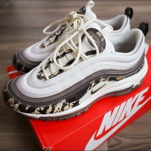 AUTHENTIC NIKE AIR MAX 97 - Women’s sz 8